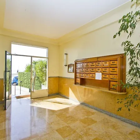 Le Mirage, Sea Front View, 3 Bedrooms, 100m Apartamento *